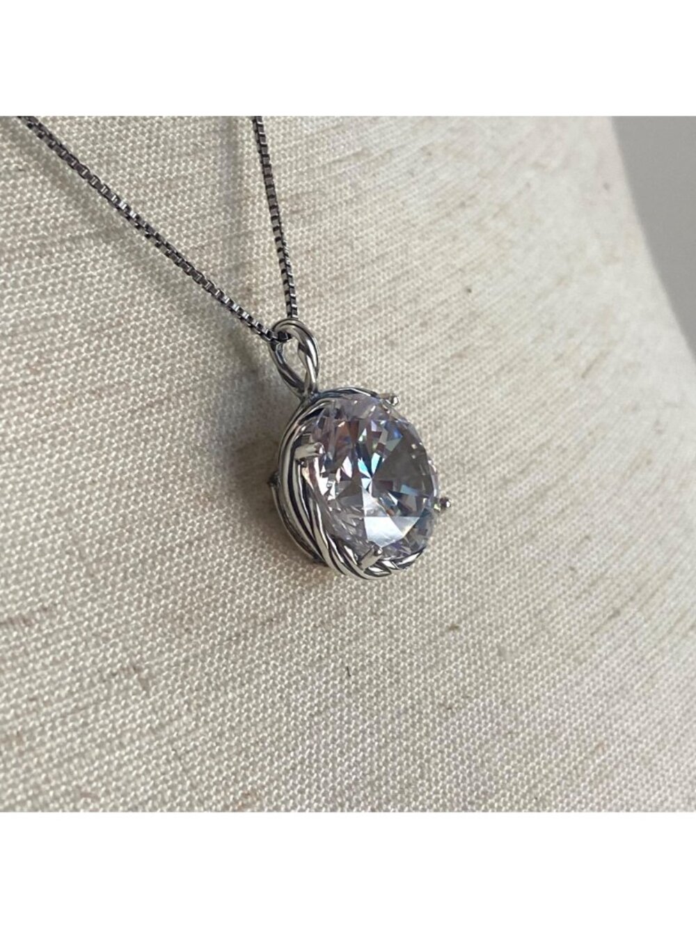 Sterling Silver 925 IL Large Round Prong Set CZ Pendant Necklace 18" Chain - Picture 6 of 15